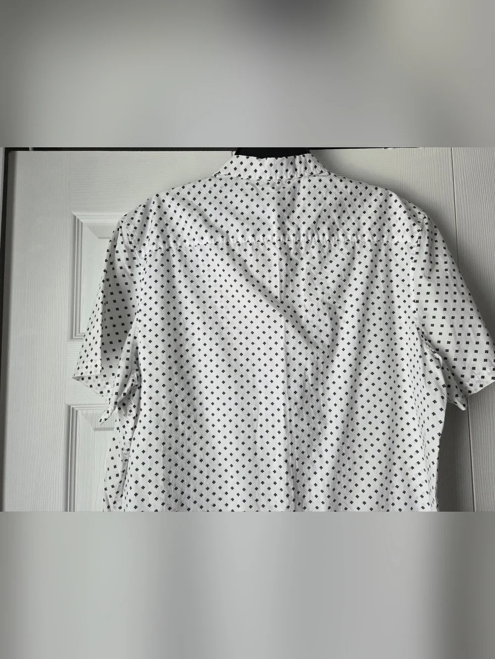 Calvin Klein Men's Short-Sleeve White Dot-Print Button Shirt Size XL - Picture 9 of 14